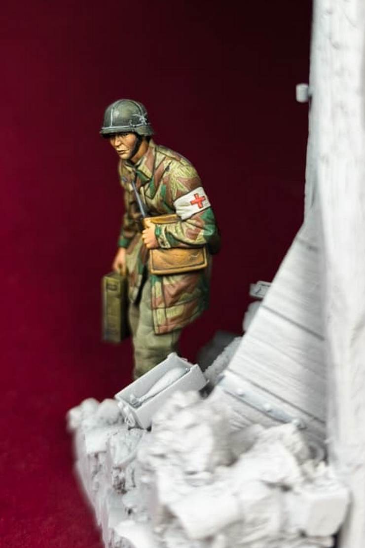 Fallshirmjager paramedic - 1944