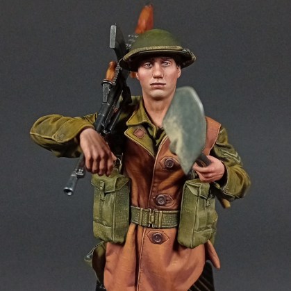 Commonwealth Bren Gunner